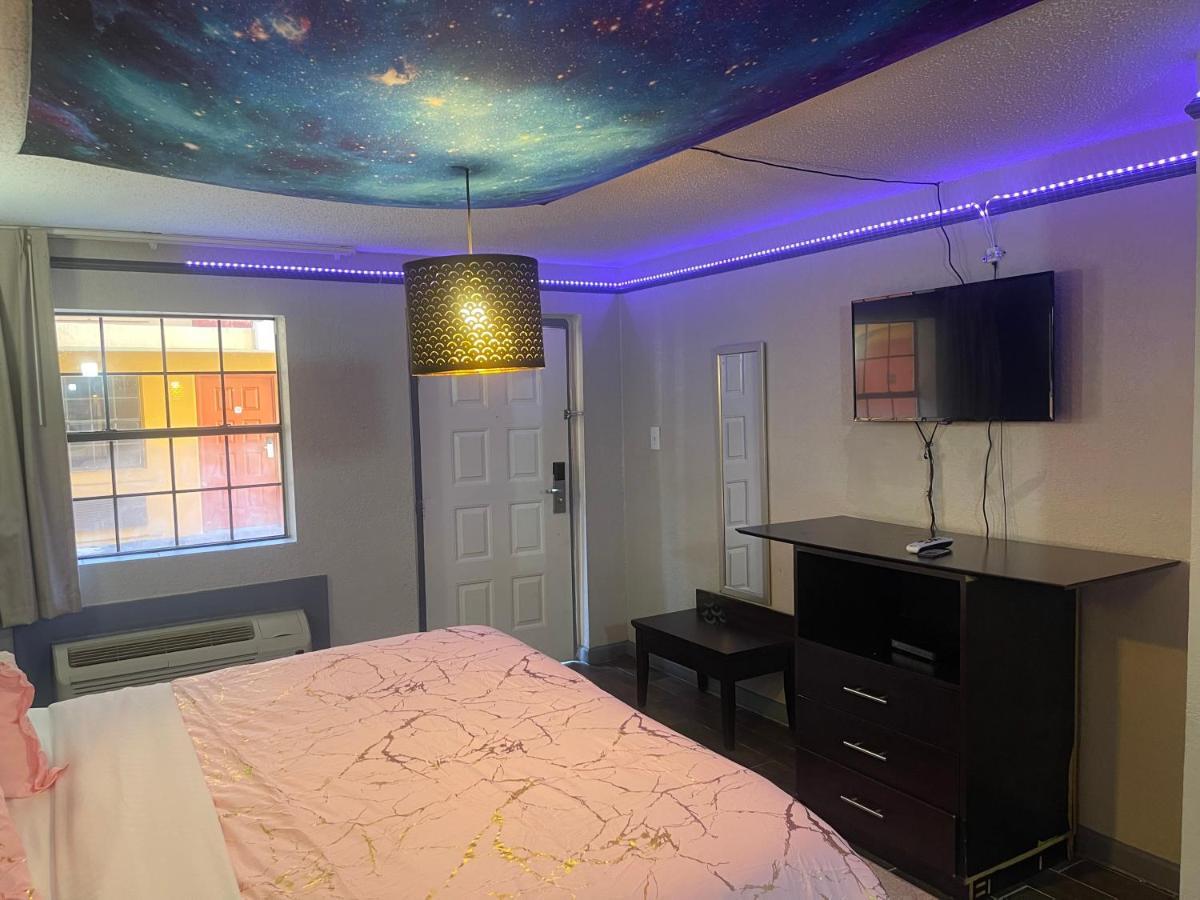 Classic Quadruple Room