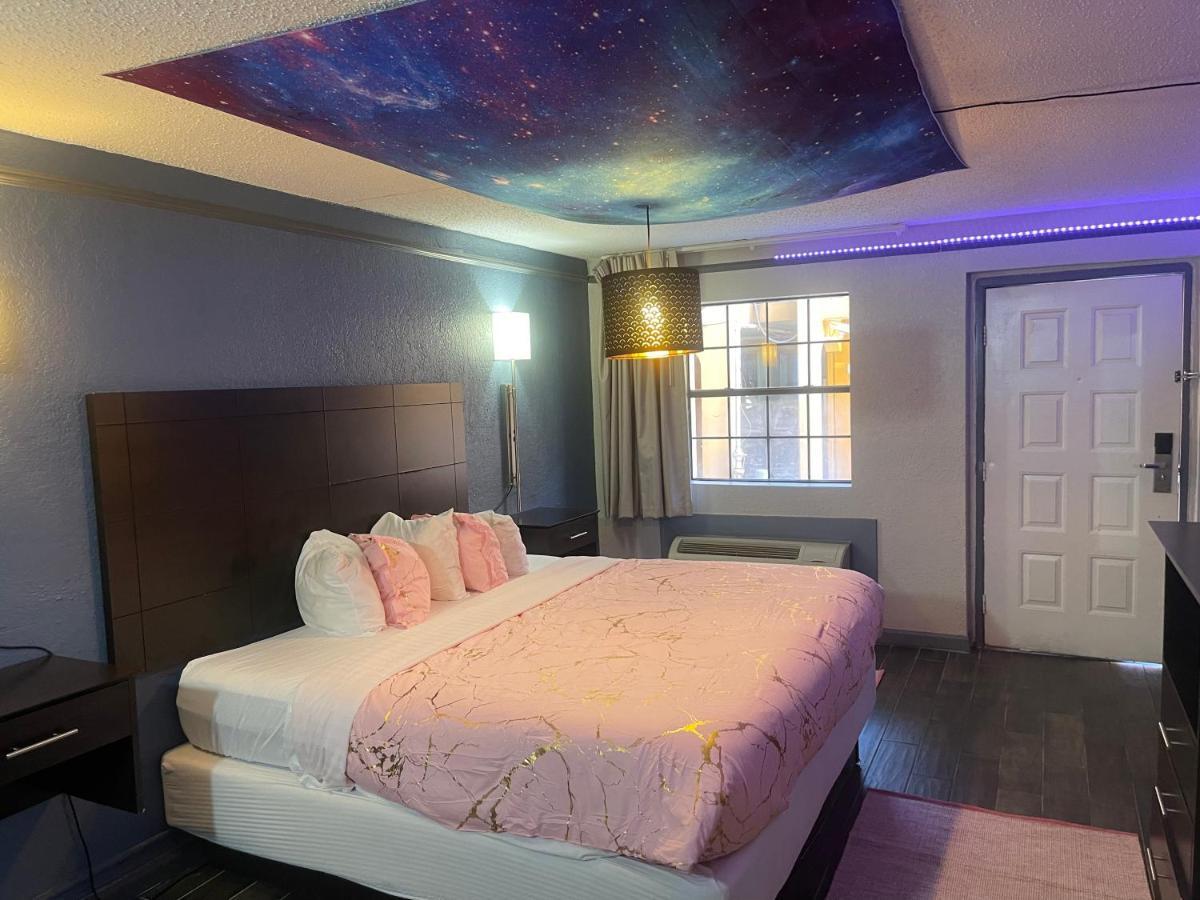 Classic Quadruple Room