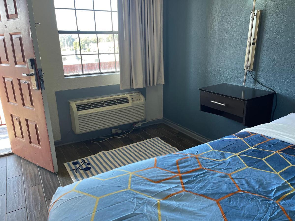 Classic Quadruple Room