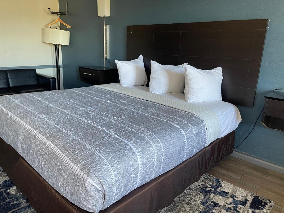 Classic Quadruple Room