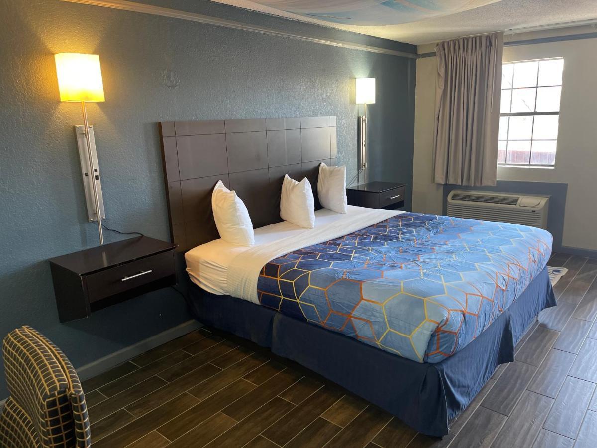 Classic Quadruple Room