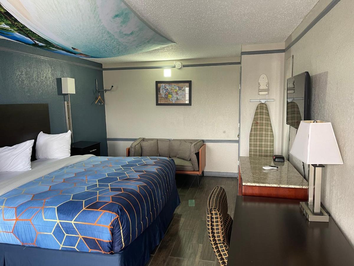 Classic Quadruple Room