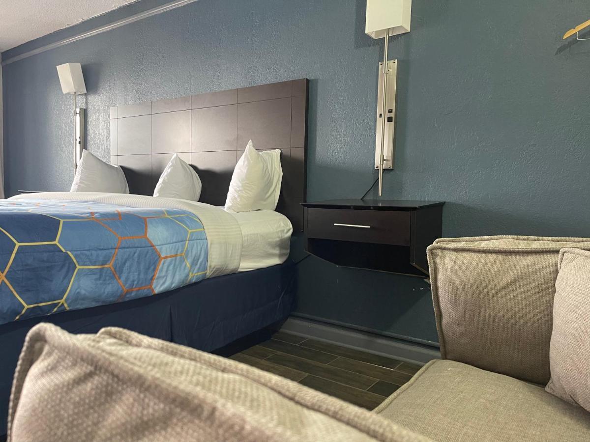 Classic Quadruple Room